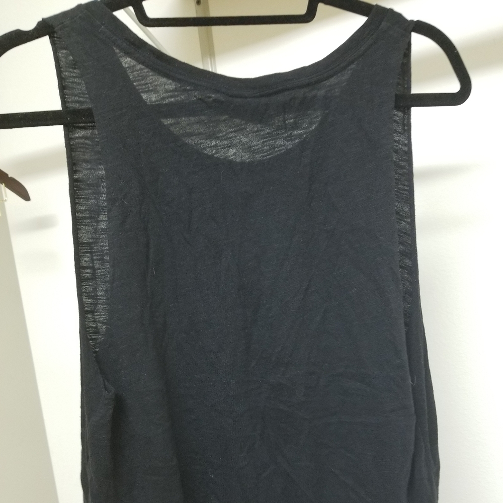 PINK workout tank - Picture 3 of 3